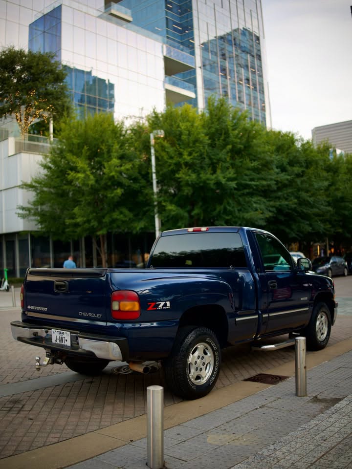 2002 Chevrolet Silverado 1500 - Image 4