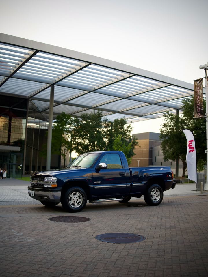 2002 Chevrolet Silverado 1500 - Image 5