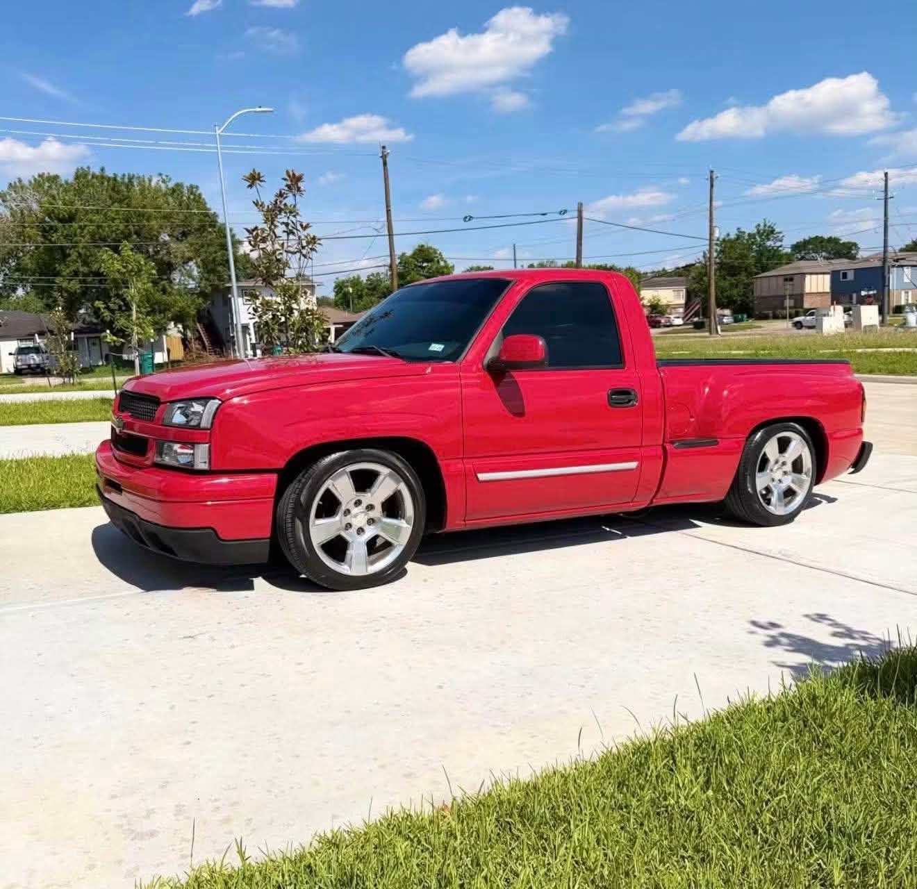 2004 Chevrolet Silverado (Classic) 1500 Regular Cab Description 2004 Chevrolet - Image 2