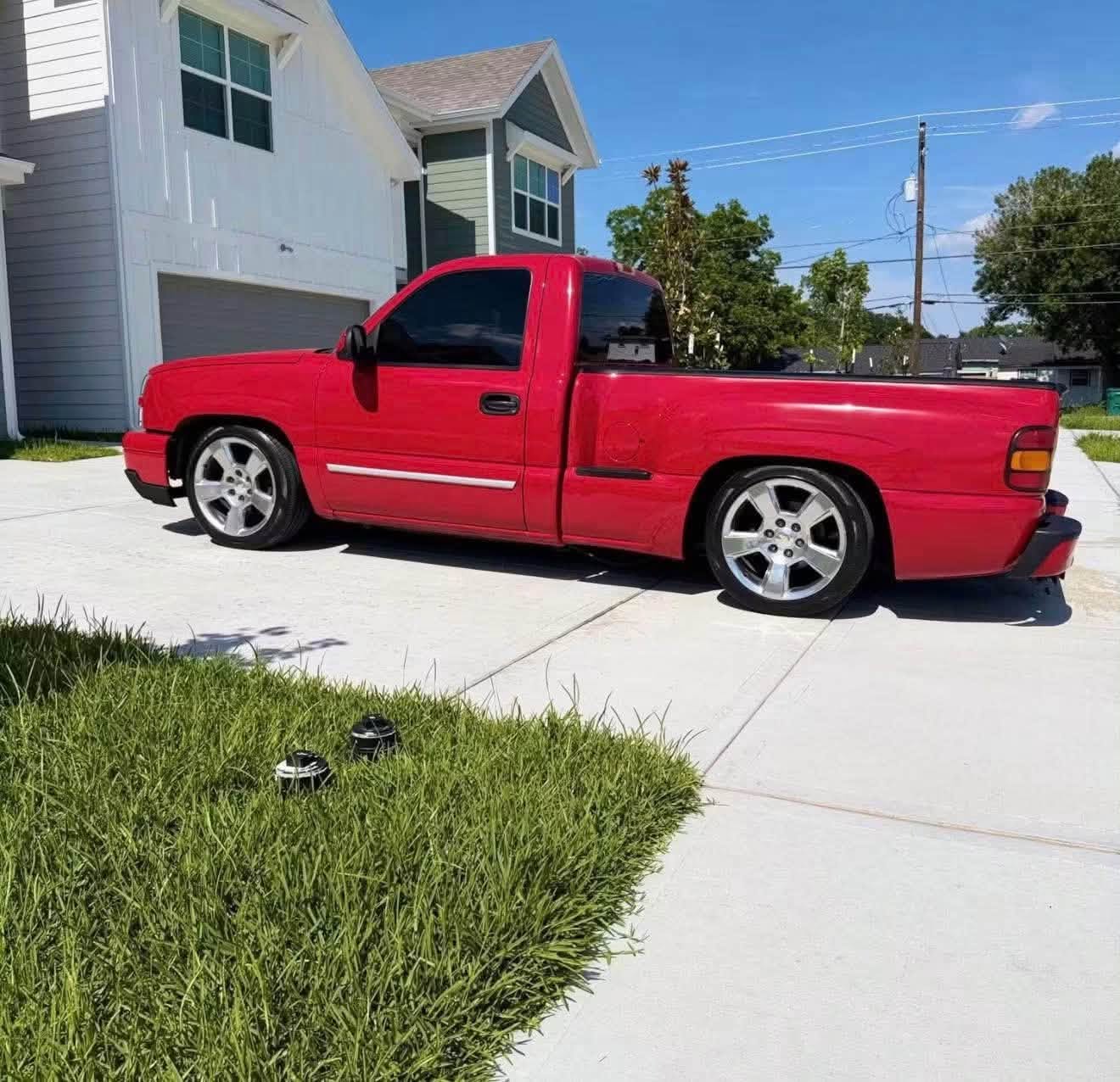 2004 Chevrolet Silverado (Classic) 1500 Regular Cab Description 2004 Chevrolet - Image 3