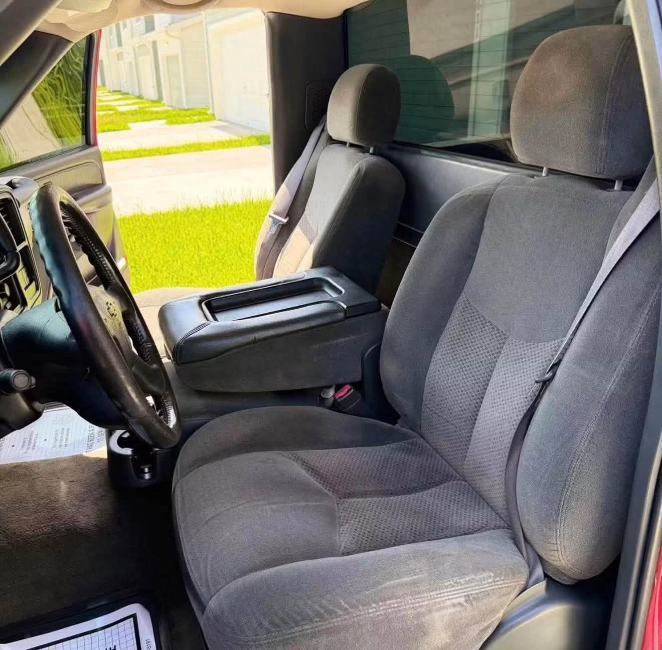 2004 Chevrolet Silverado (Classic) 1500 Regular Cab Description 2004 Chevrolet - Image 6
