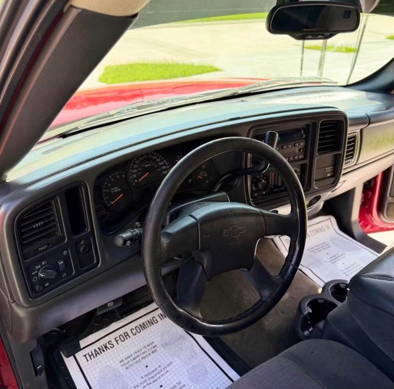 2004 Chevrolet Silverado (Classic) 1500 Regular Cab Description 2004 Chevrolet - Image 7