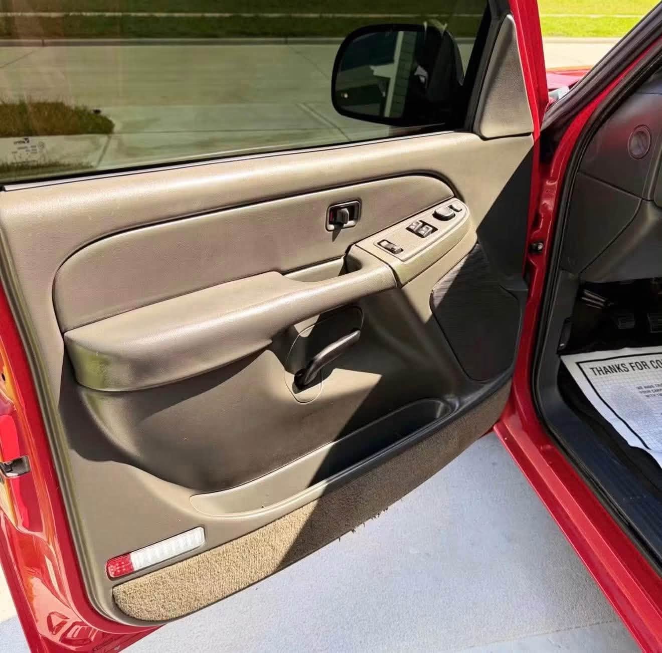 2004 Chevrolet Silverado (Classic) 1500 Regular Cab Description 2004 Chevrolet - Image 8