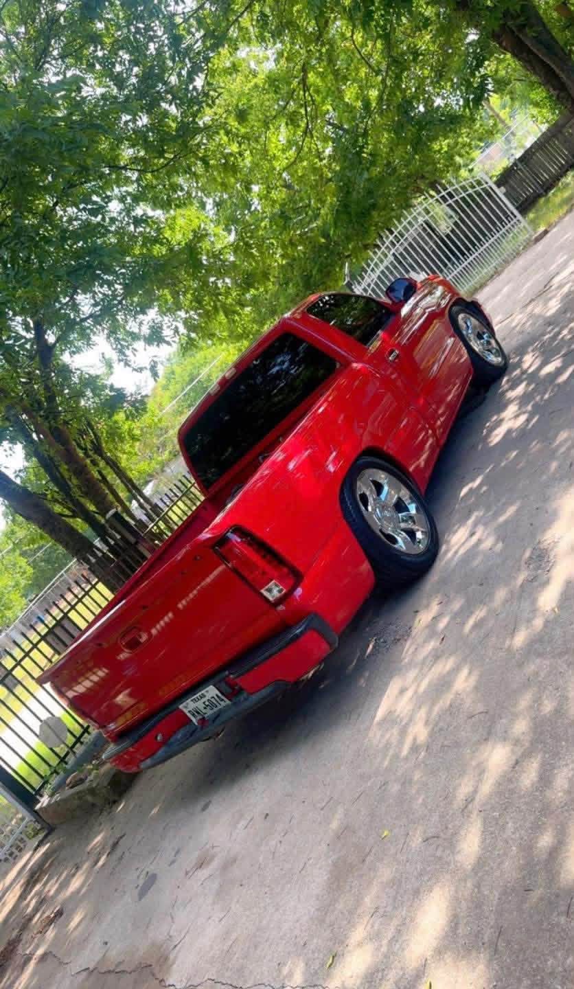 2005 Chevrolet 1500 Regular Cab · Short Bed Price:$9,500 Down - Image 2