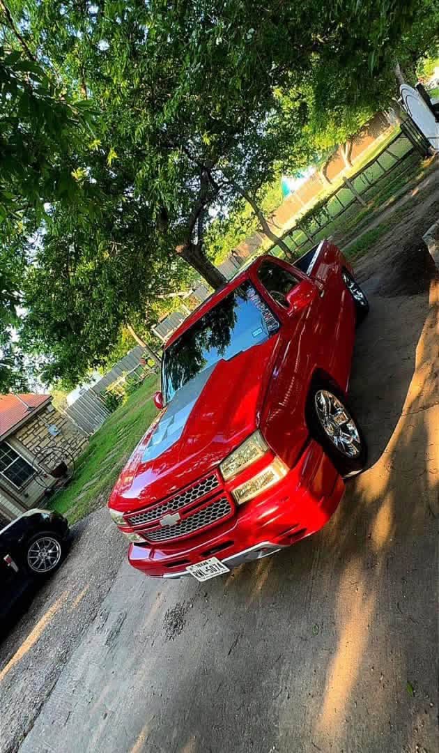 2005 Chevrolet 1500 Regular Cab · Short Bed Price:$9,500 Down - Image 3