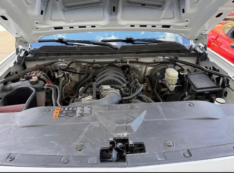 Price:$12,300 Down payment:$650 Chassis: 1GCPCSEA7AZ158058 115k Miles 4.8-Liter Vortec V8 - Image 12