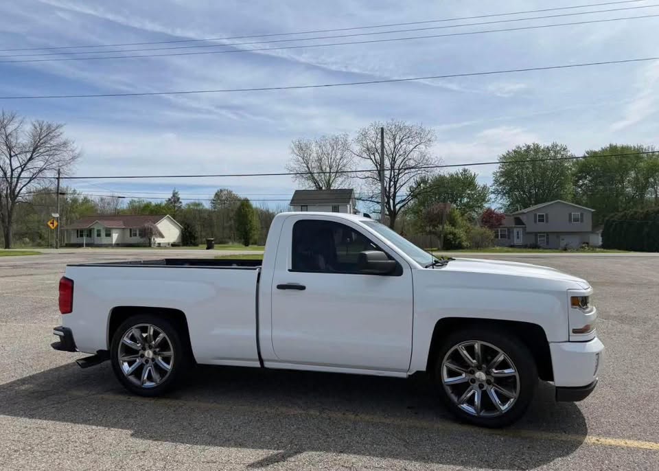 Price:$12,300 Down payment:$650 Chassis: 1GCPCSEA7AZ158058 115k Miles 4.8-Liter Vortec V8 - Image 4