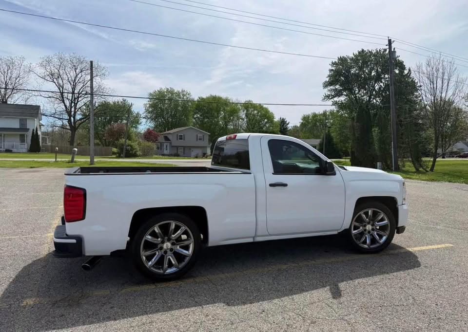 Price:$12,300 Down payment:$650 Chassis: 1GCPCSEA7AZ158058 115k Miles 4.8-Liter Vortec V8 - Image 5