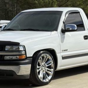 2000 Chevrolet Silverado 1500 LS Sportside Price:$8,700 Down payment:$800 Financing