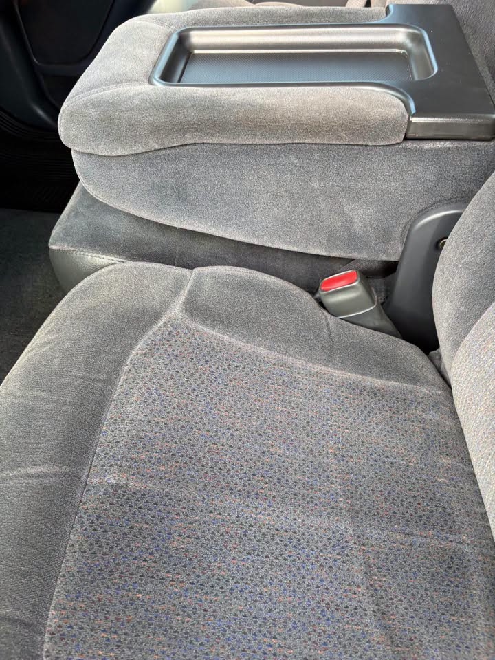 2000 Chevrolet Silverado 1500 LS Sportside Price:$8,700 Down payment:$800 Financing - Image 15