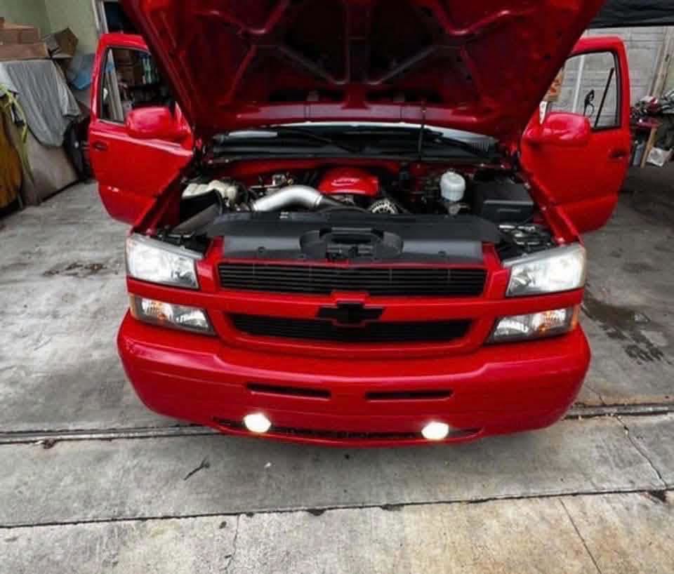 2004 RST CLEAN TITLE IN HAND Asking $7,900 Down payment - Image 11