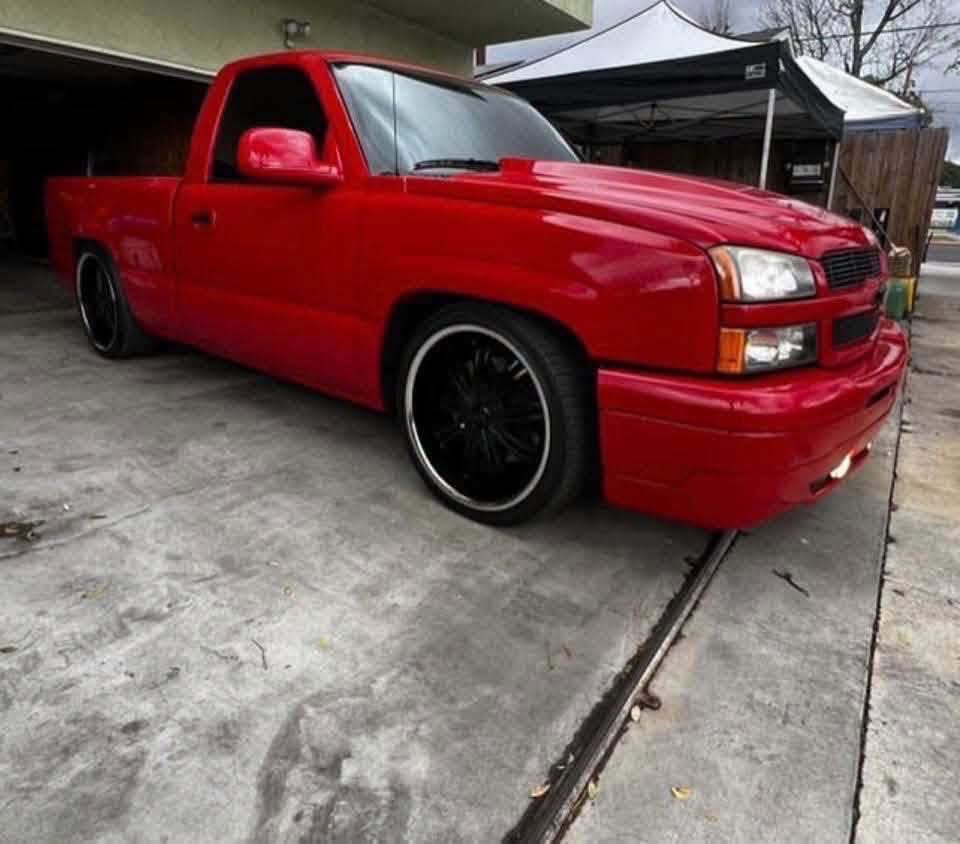 2004 RST CLEAN TITLE IN HAND - Image 2