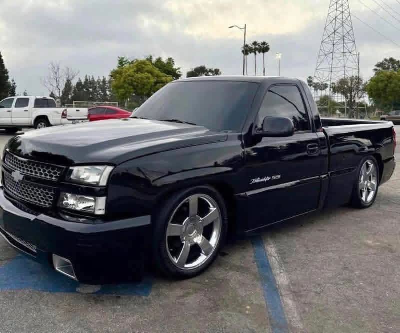 2003 Chevrolet 1500 Regular Cab · Short Bed Price $7,900 - Image 2