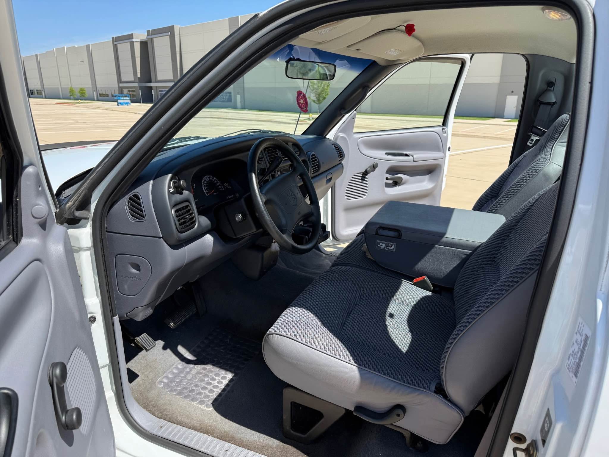 This 1995 Dodge Ram 1500 single cab pickup is available - Image 11