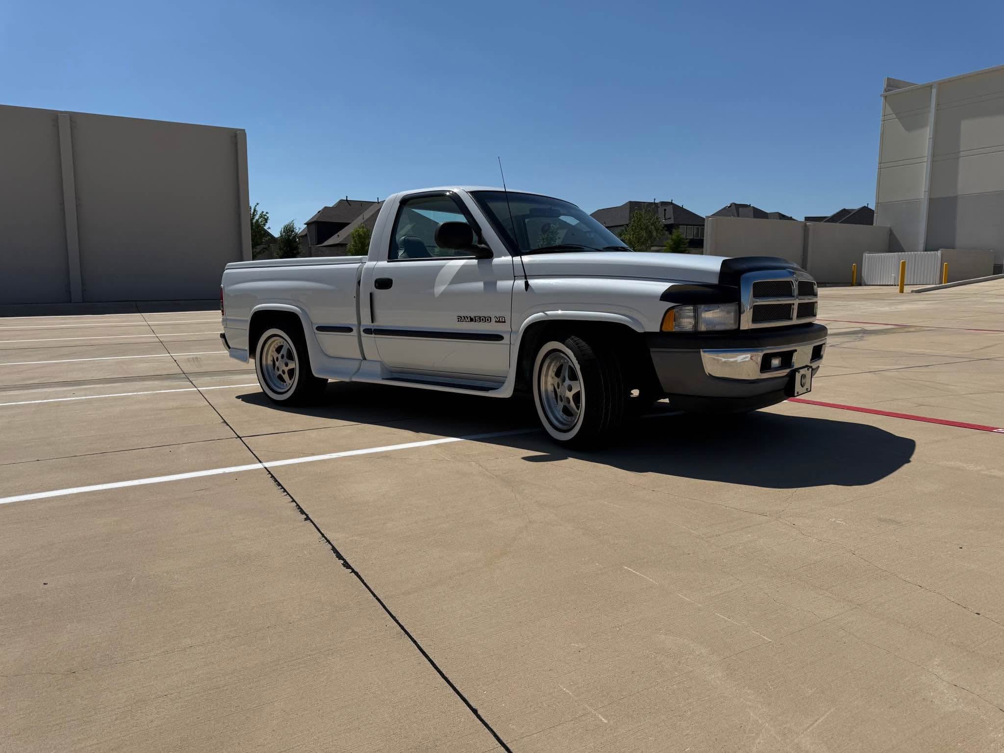 1995 Dodge Ram 1500 - Image 2