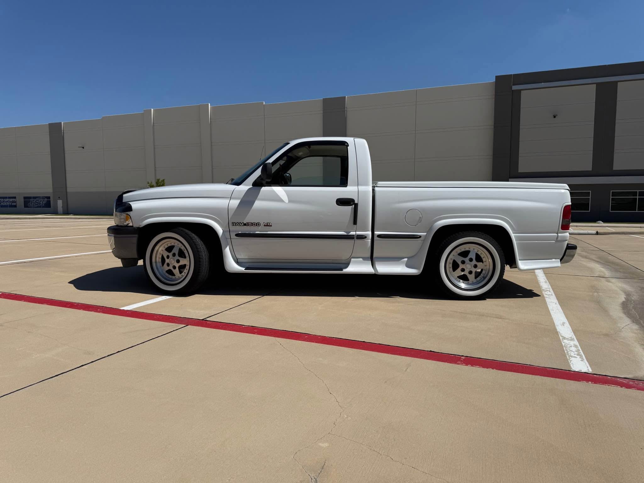 1995 Dodge Ram 1500 - Image 3