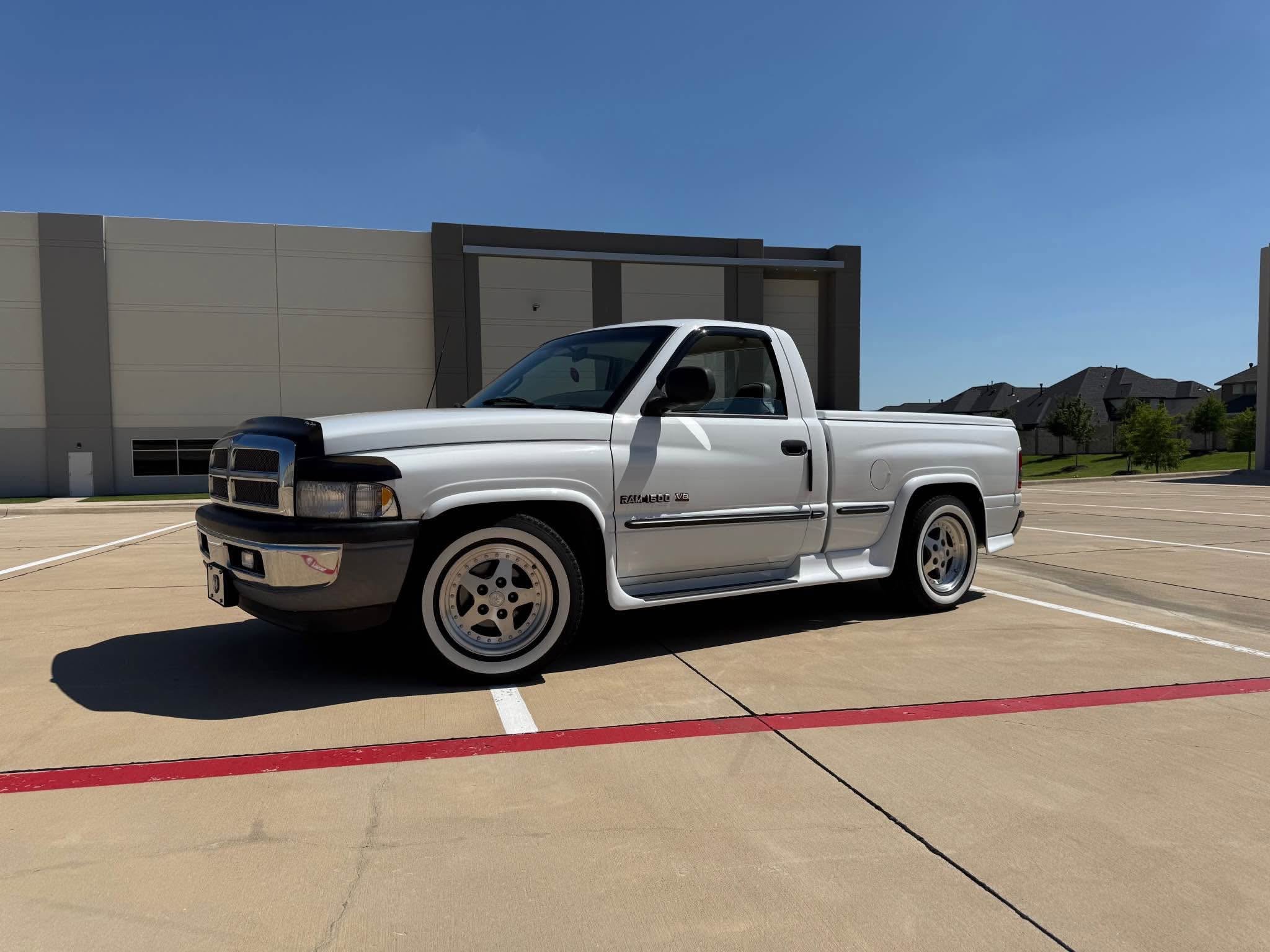 1995 Dodge Ram 1500 - Image 4