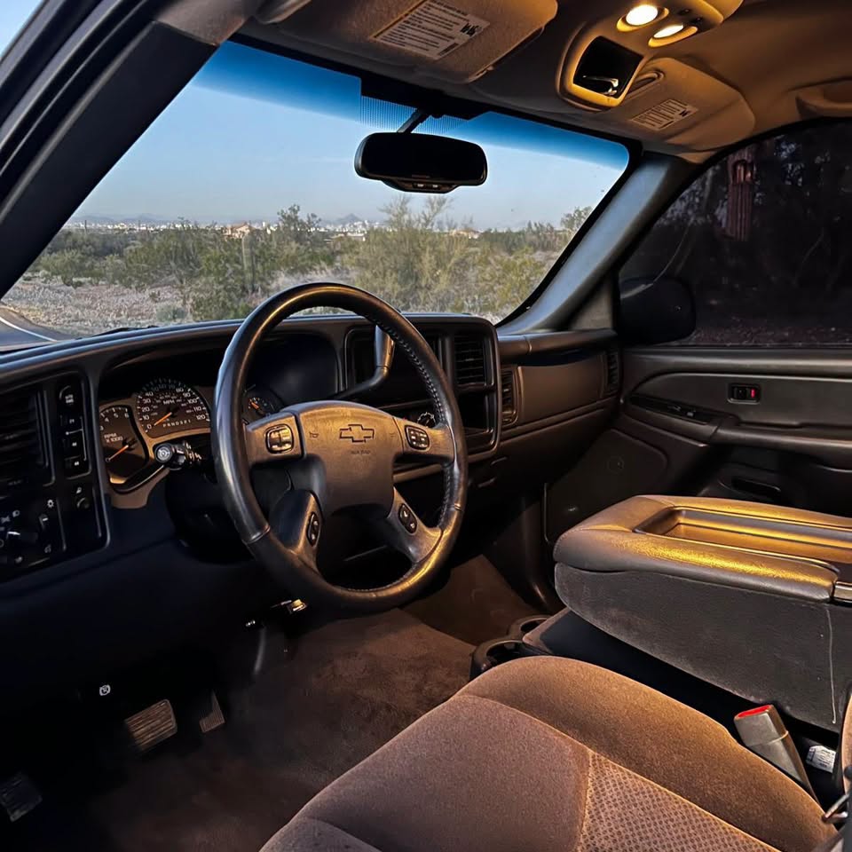 2006 Chevrolet Silverado 1500 LT Price $9k Down payment :$1k - Image 7