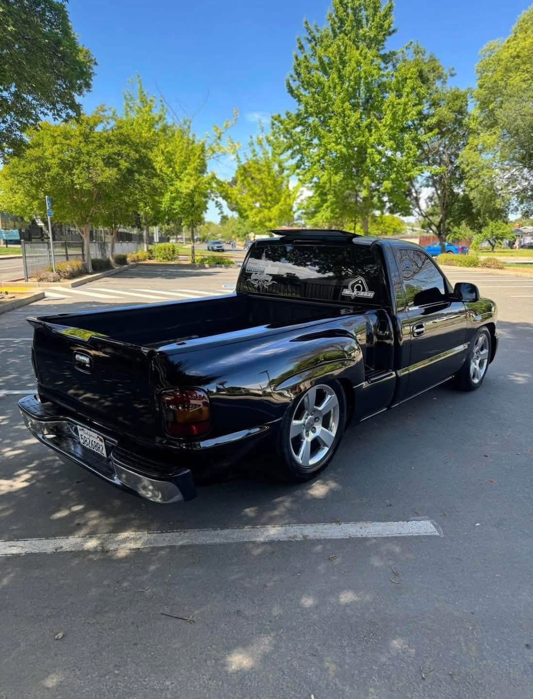 2007 GMC Sierra (classic) - Image 3