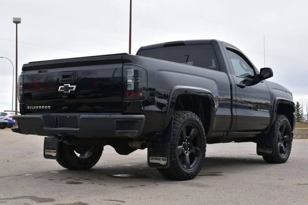 2017 Chevy silverado 1500 Engine Size:5.3L Ecotech v8 Transmission Type: - Image 5