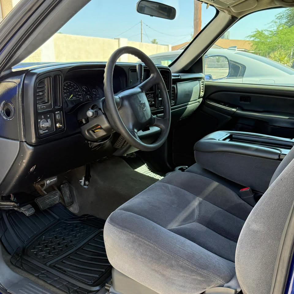 2001 Chevrolet Silverado Price:$14,700 Down Payment:$750 5.3 V8 82K Miles - Image 5