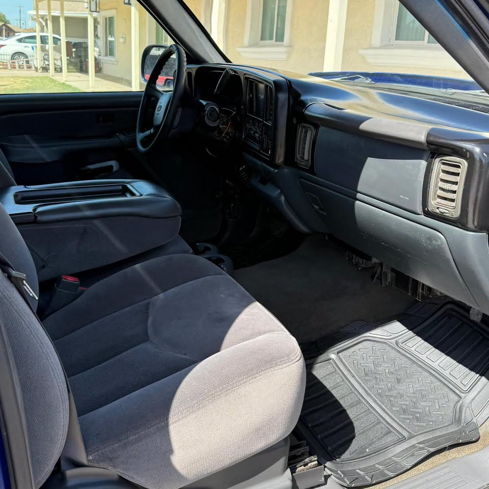 2001 Chevrolet Silverado Price:$14,700 Down Payment:$750 5.3 V8 82K Miles - Image 9