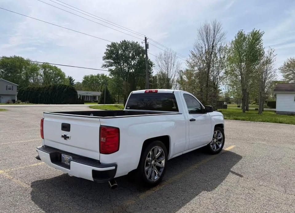 2017 Silverado RCSB 2wd V8 - Image 6