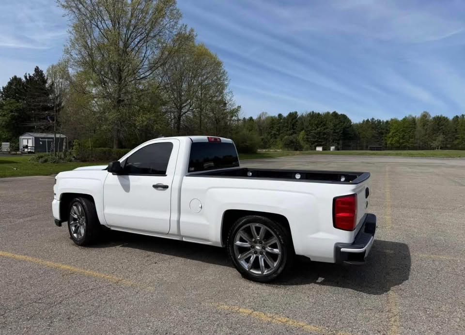 2017 Silverado RCSB 2wd V8 - Image 7
