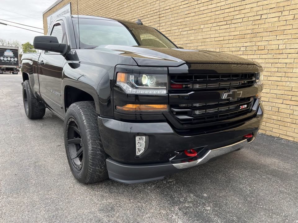 Twin-Turbocharged 2018 Chevrolet Silverado 1500 LT Z71 4×4 - Image 10