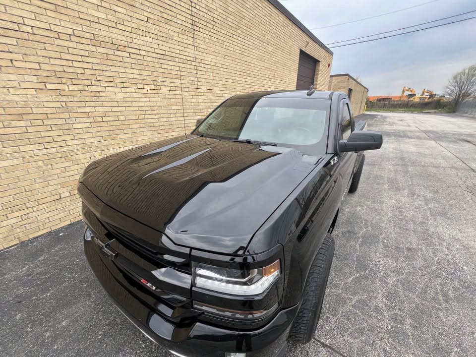 Twin-Turbocharged 2018 Chevrolet Silverado 1500 LT Z71 4×4 - Image 14