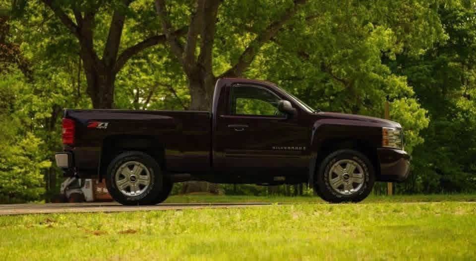 2009 Chevrolet Silverado 1500 LT Z71 4×4 - Image 3