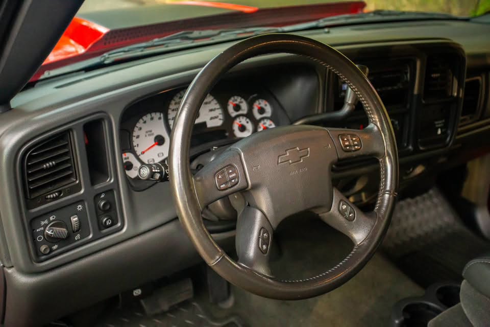 2004 Chevrolet Silverado 1500 LS - Image 7