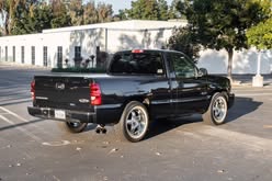 Supercharged 2005 Chevrolet Silverado Joe Gibbs Performance Package - Image 4