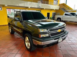2006 Silverado single cab short bed - Image 3